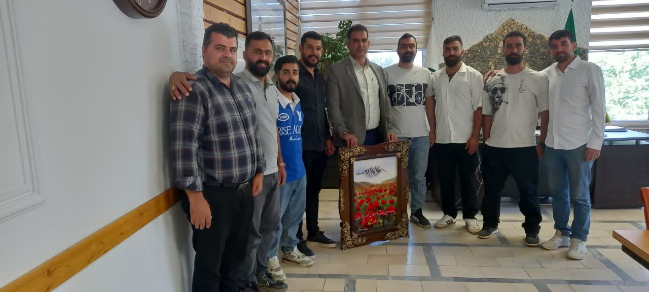 تقدیر و تشکر سوارکاران، اسب داران و جوانان رینه از شهردار بابت برگزاری همایش اسب رینه لاریجان